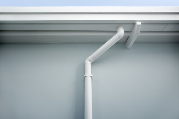 Professional Downspout Unclogging